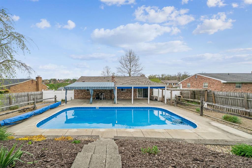 21 Farmcrest Drive Cecil, PA 15321 - Photo 2 of 30