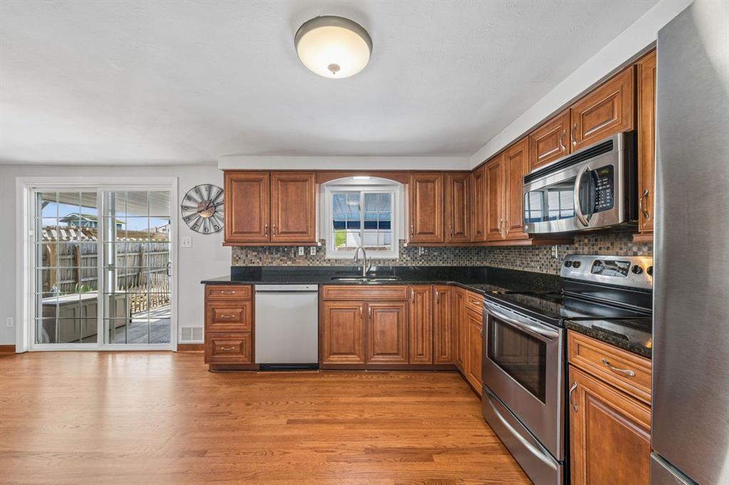 21 Farmcrest Drive Cecil, PA 15321 - Photo 10 of 30