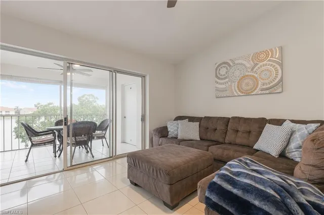 $369,000 | 7766 Emerald Circle, Unit R203, Naples, FL 34109