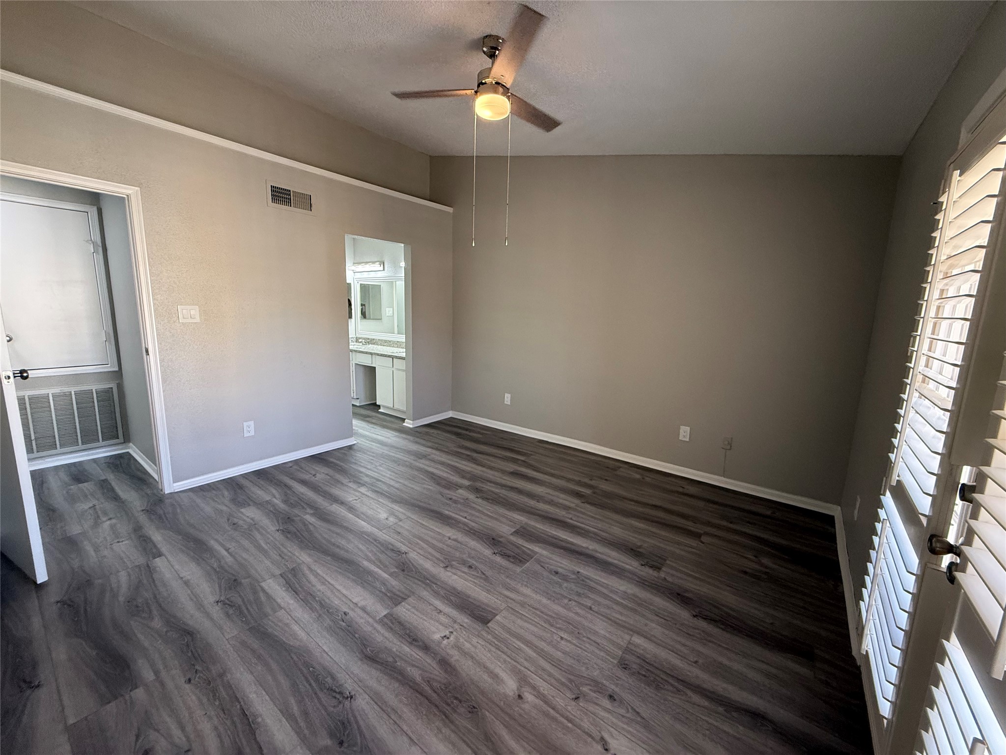 7575 Cambridge Street, Unit 2804 Houston, TX 77054 - Photo 20 of 38