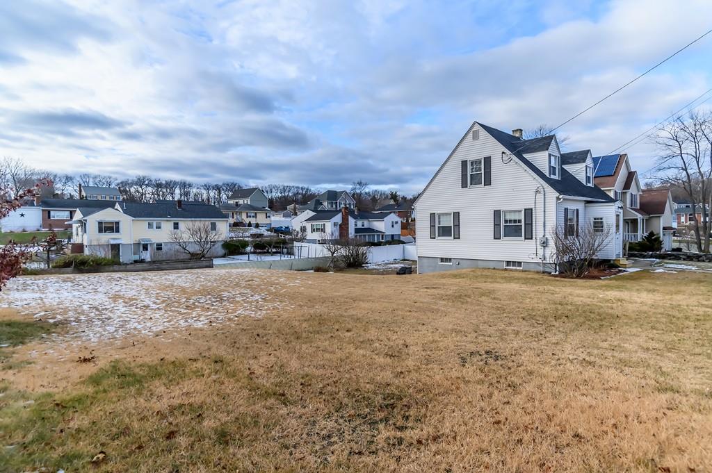 22 Alton Road Methuen, MA 01844 - Photo 2 of 22 Gallery Image 2