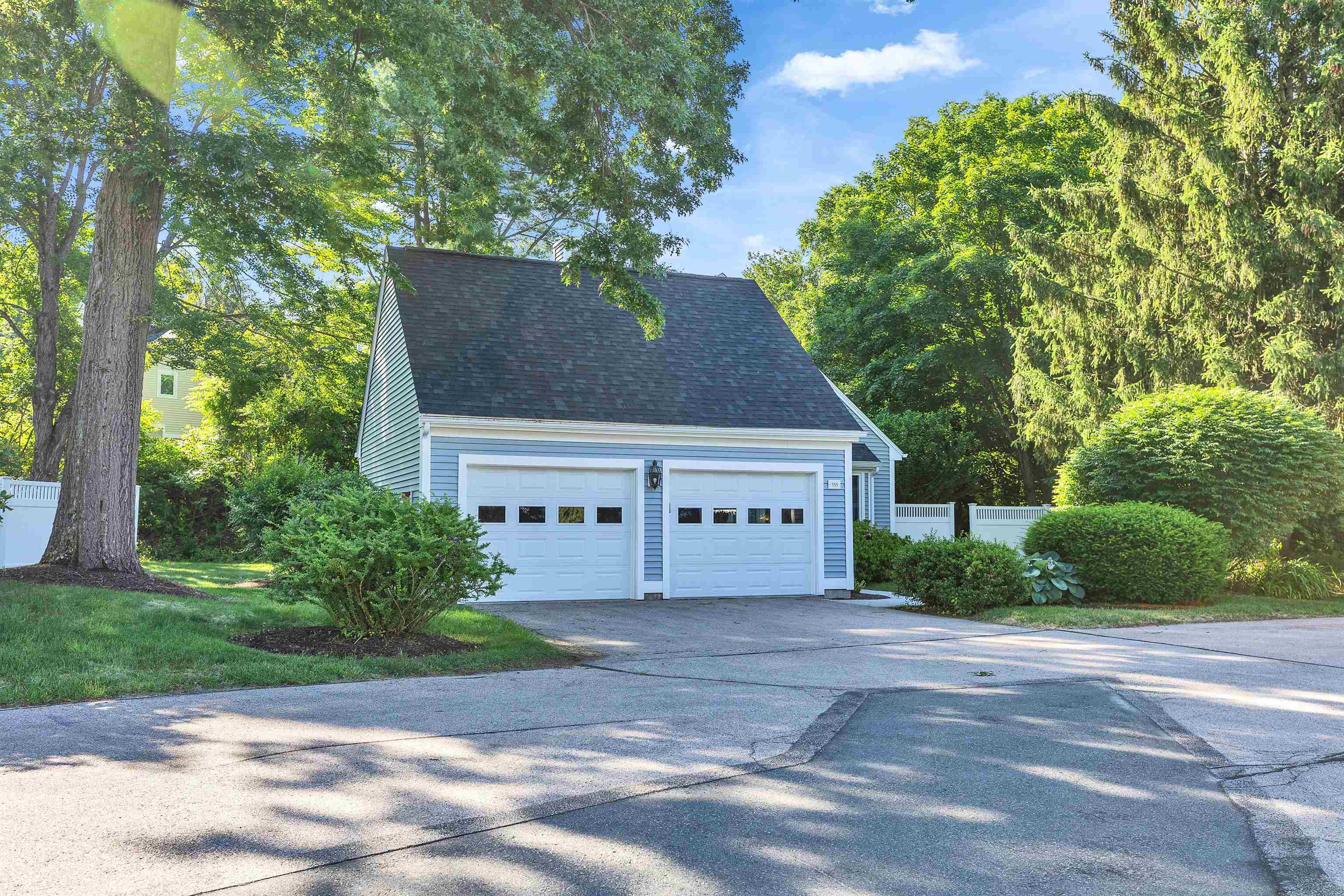 555 Straw Hill Road Manchester, NH 03104 - Photo 42 of 45