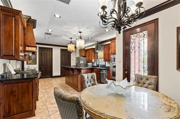 $575,000 | 262 Riverwood Drive, Houma, LA 70360