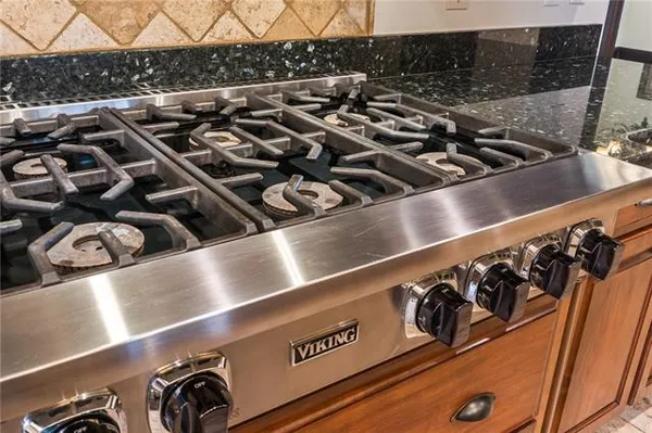 $575,000 | 262 Riverwood Drive, Houma, LA 70360