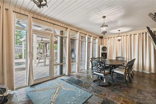 $575,000 | 262 Riverwood Drive, Houma, LA 70360