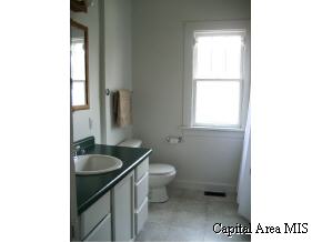 1600 E Keys Springfield, IL 62702 - Photo 6 of 9