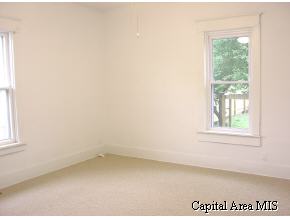 1600 E Keys Springfield, IL 62702 - Photo 8 of 9