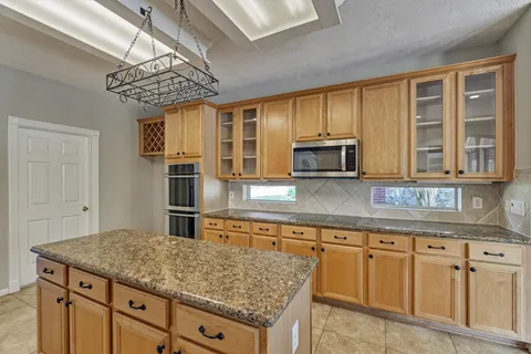 $625,000 | 6610 Glenhill Drive, Spring, TX 77389