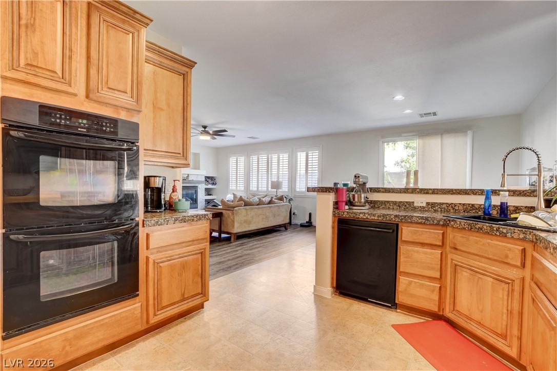 360 Milan Street Henderson, NV 89015 - Photo 17 of 62