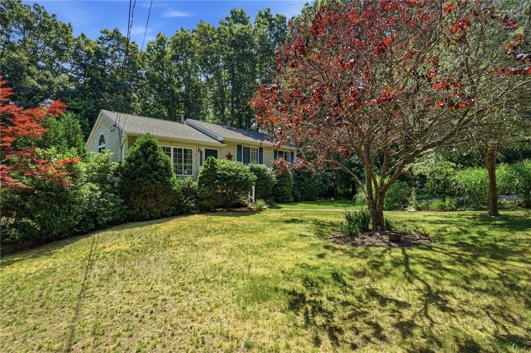 3 Cote Court Coventry, RI 02816 - Photo 4 of 34