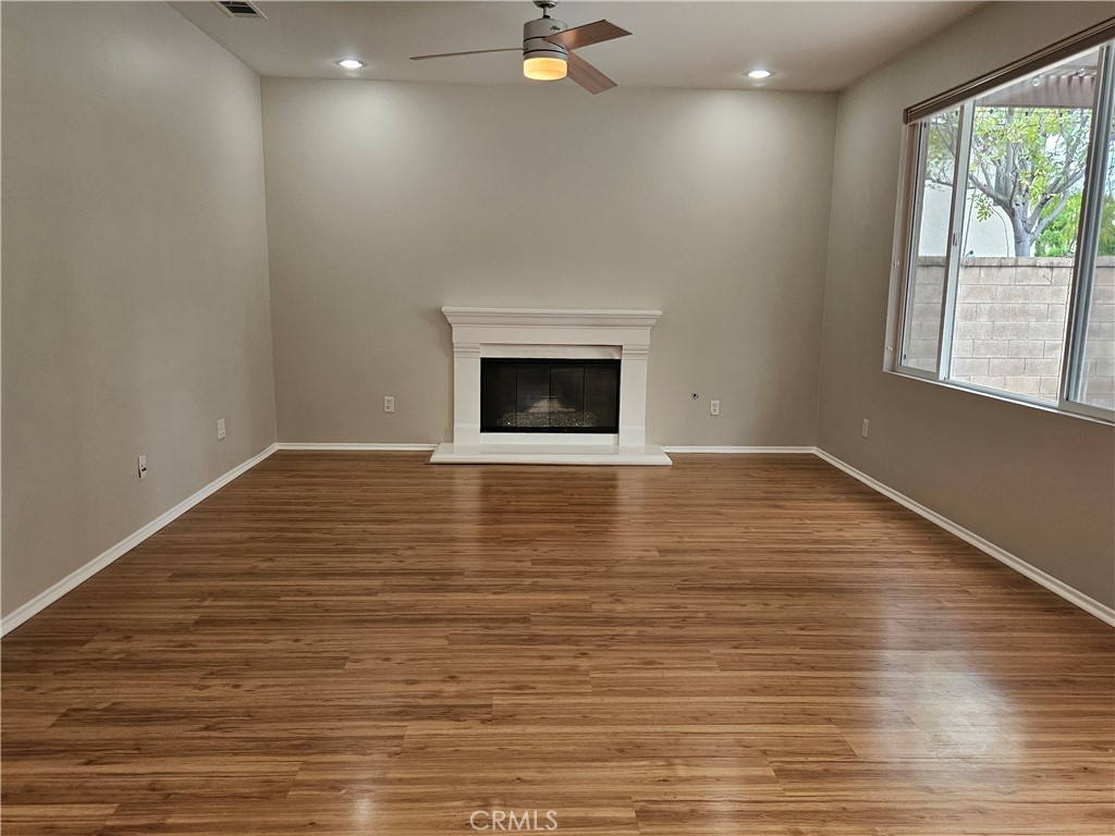 21 Solstice Irvine, CA 92602 - Photo 7 of 17