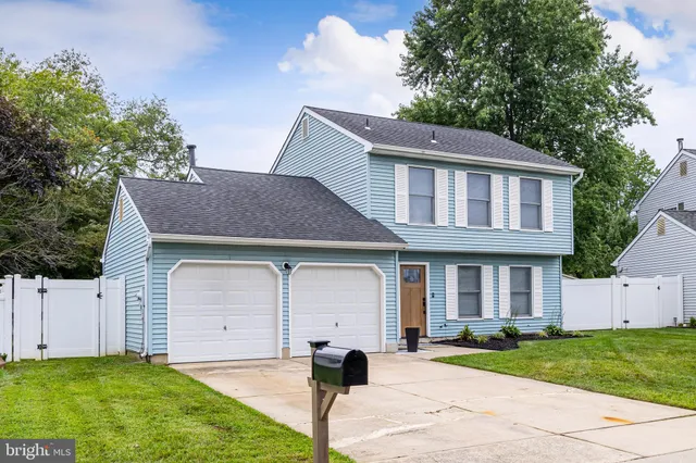 $449,900 | 128 Robins Run West, Swedesboro, NJ 08085