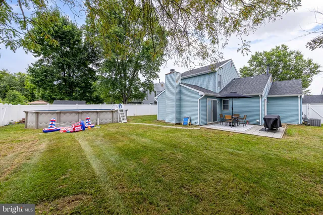 $449,900 | 128 Robins Run West, Swedesboro, NJ 08085