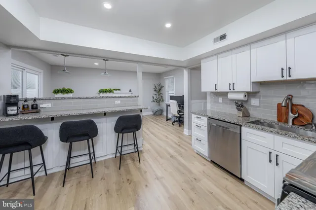 $449,900 | 128 Robins Run West, Swedesboro, NJ 08085