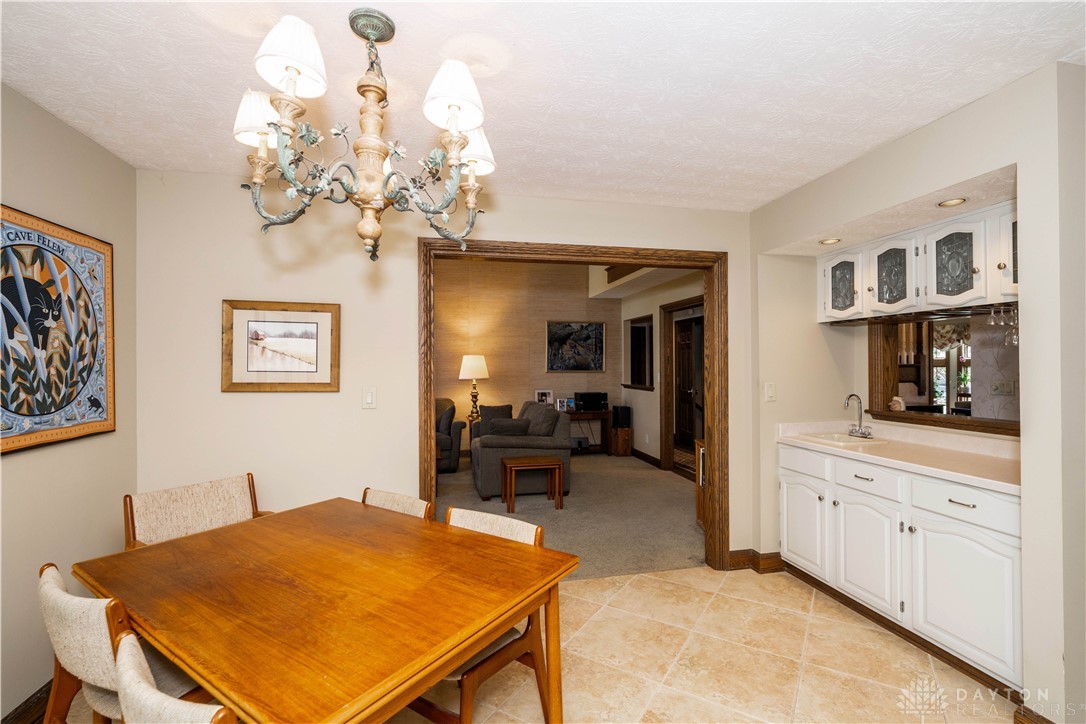 8343 Innsbrook Lane Springboro, OH 45066 - Photo 29 of 74 Breakfast Nook