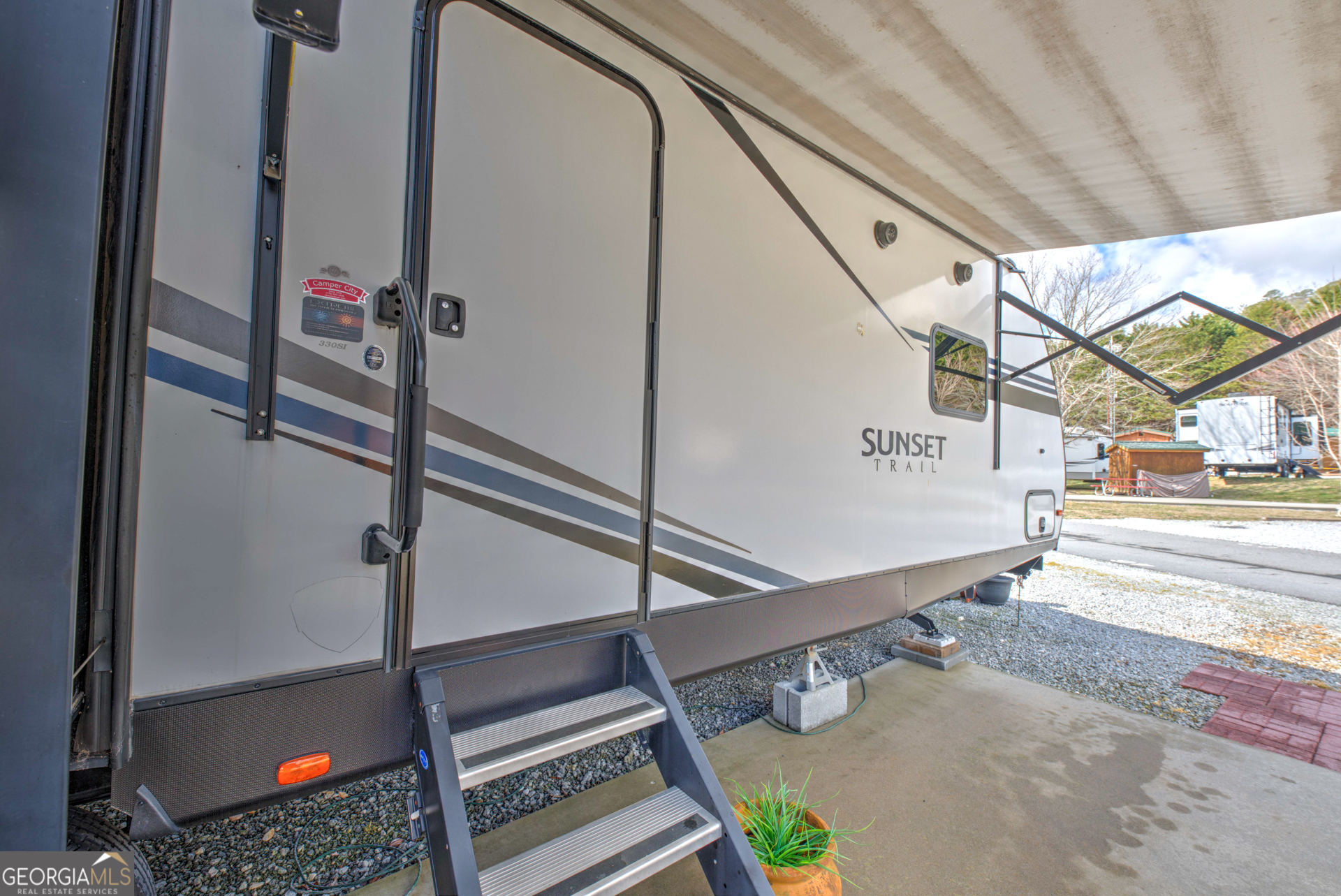 46 Holiday Rambler Lane Dillard, GA 30537 - Photo 5 of 19