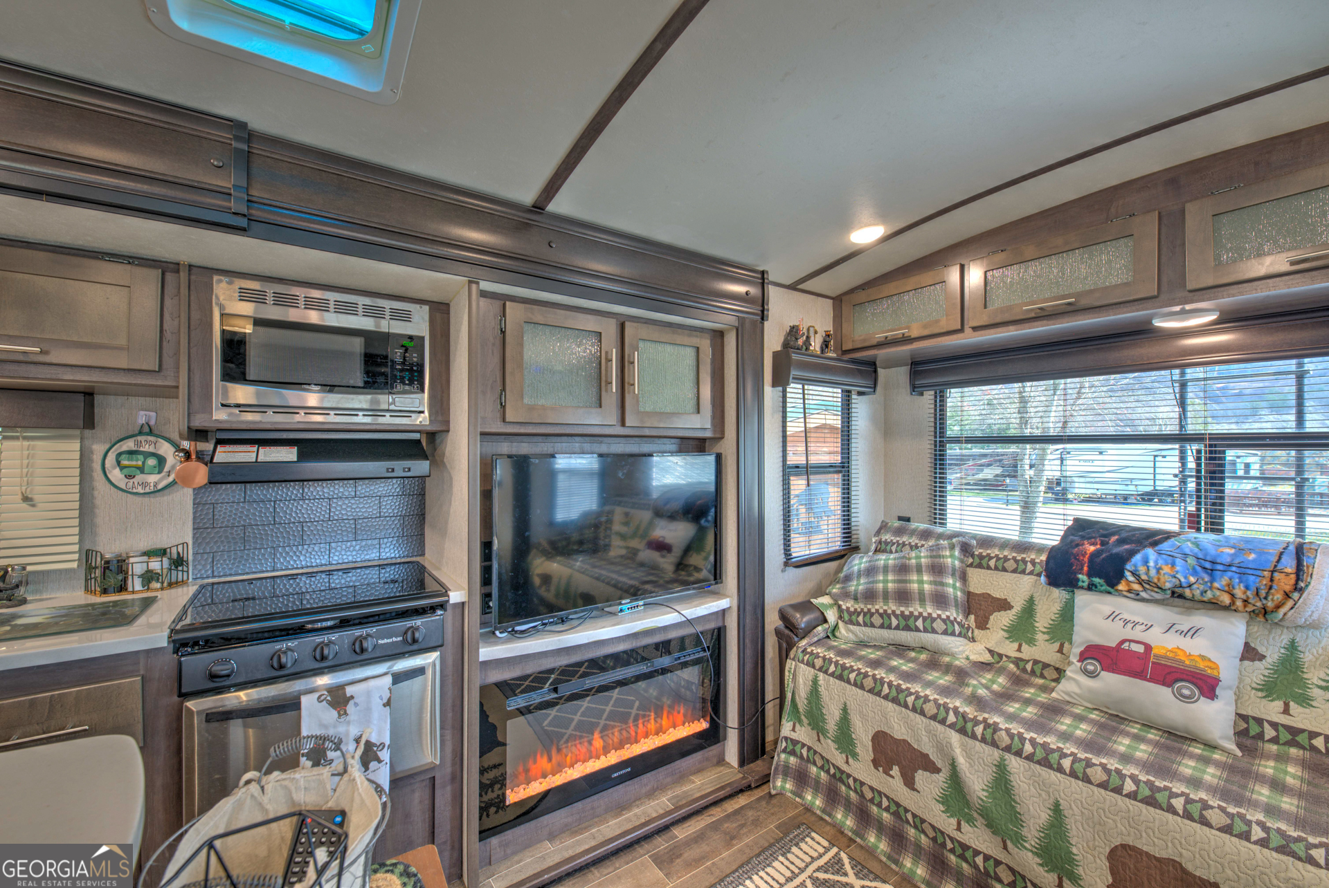 46 Holiday Rambler Lane Dillard, GA 30537 - Photo 9 of 19