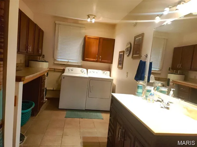 $425,000 | 677 State Hwy AA, Piedmont, MO 63957