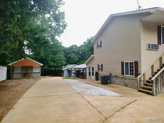 $425,000 | 677 State Hwy AA, Piedmont, MO 63957