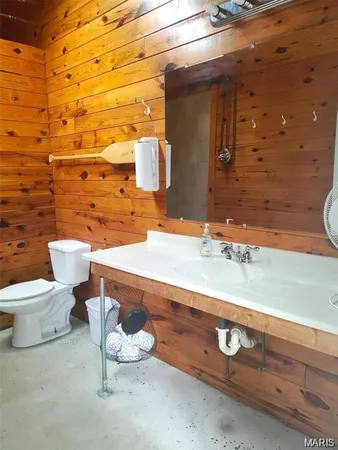 $425,000 | 677 State Hwy AA, Piedmont, MO 63957