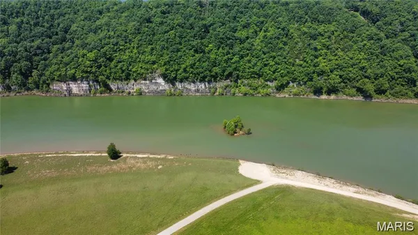 $425,000 | 677 State Hwy AA, Piedmont, MO 63957