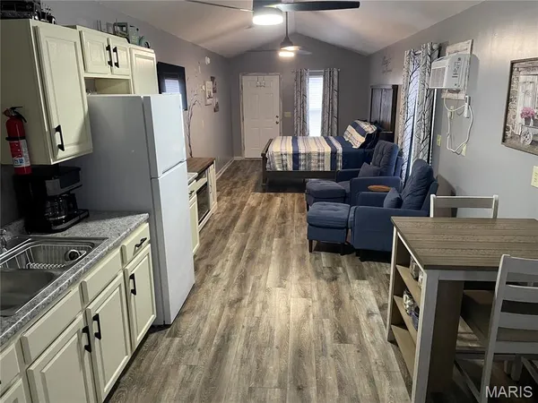 $425,000 | 677 State Hwy AA, Piedmont, MO 63957