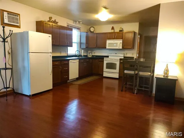 $425,000 | 677 State Hwy AA, Piedmont, MO 63957