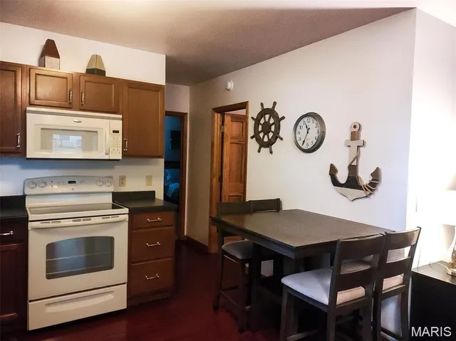 $425,000 | 677 State Hwy AA, Piedmont, MO 63957