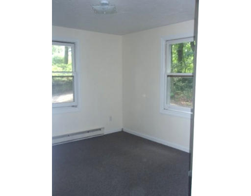 39 Dane Avenue Worcester, MA 01607 - Photo 5 of 7 Gallery Image 5