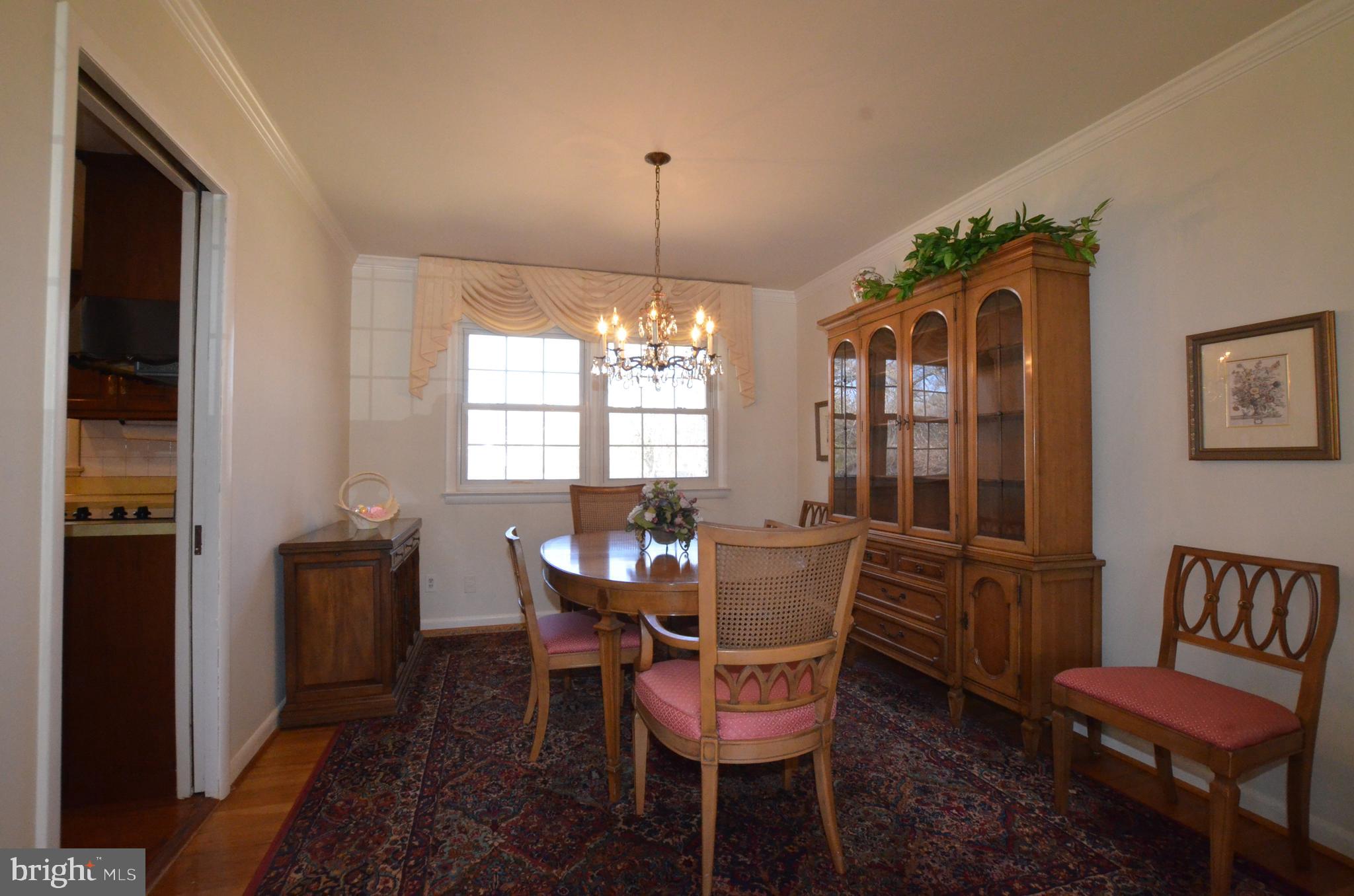 307 Hannes Street Silver Spring, MD 20901 - Photo 3 of 37