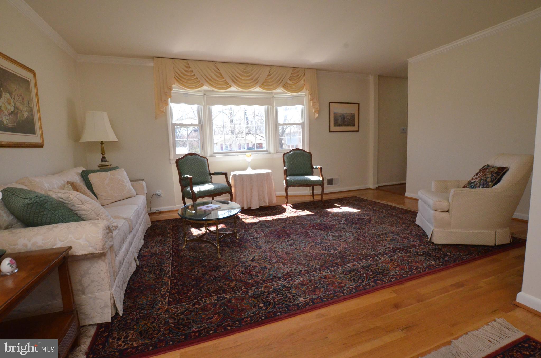307 Hannes Street Silver Spring, MD 20901 - Photo 7 of 37
