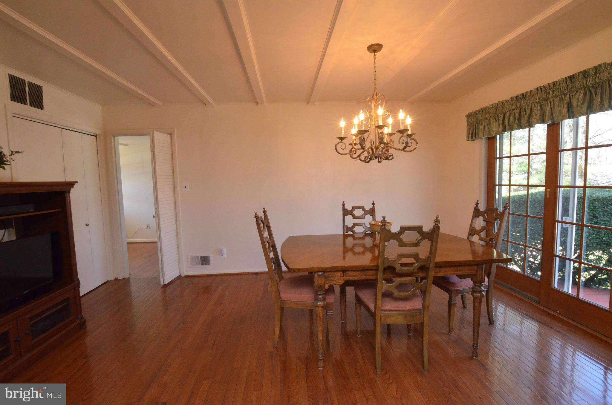 307 Hannes Street Silver Spring, MD 20901 - Photo 9 of 37