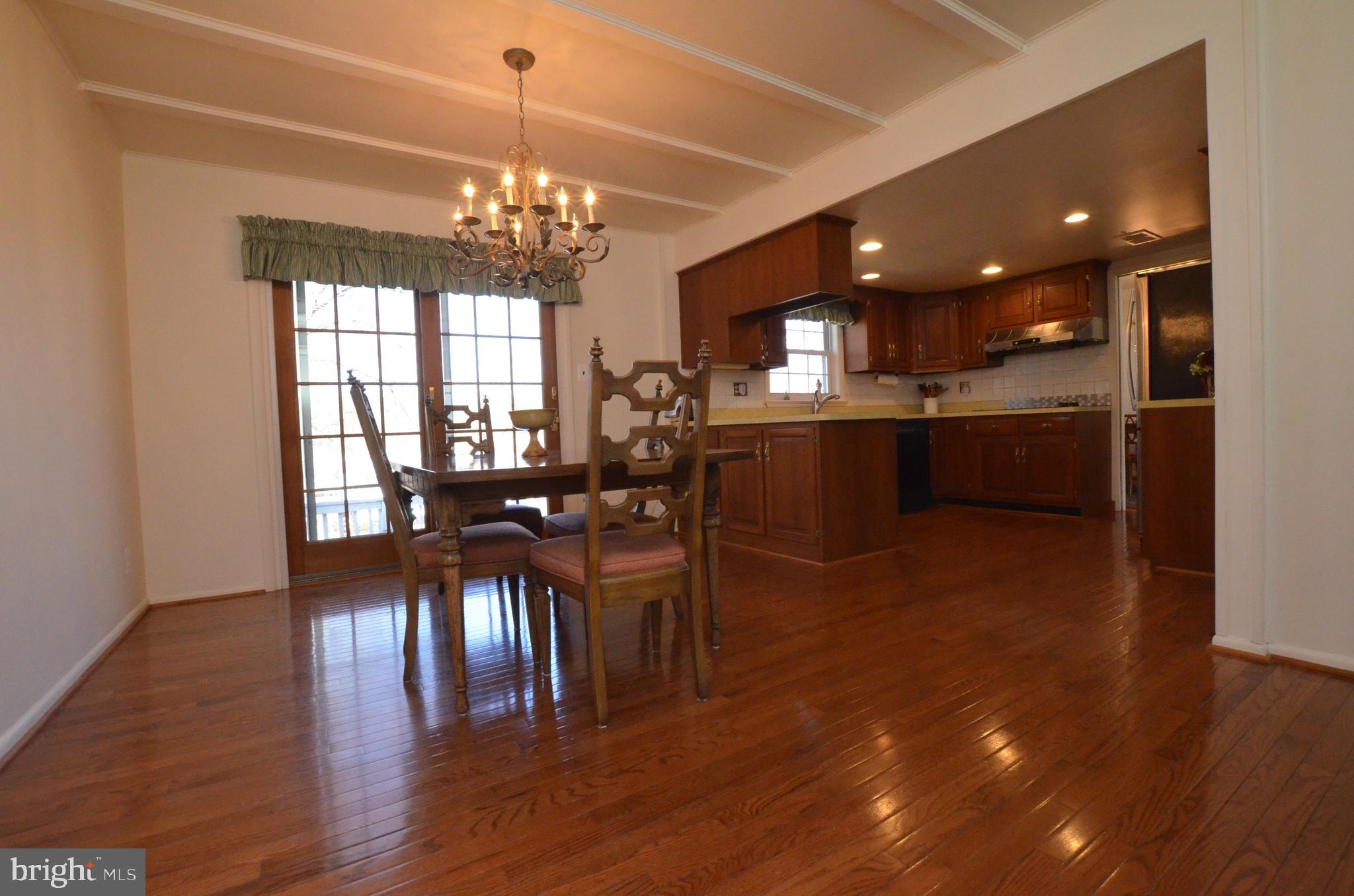 307 Hannes Street Silver Spring, MD 20901 - Photo 10 of 37