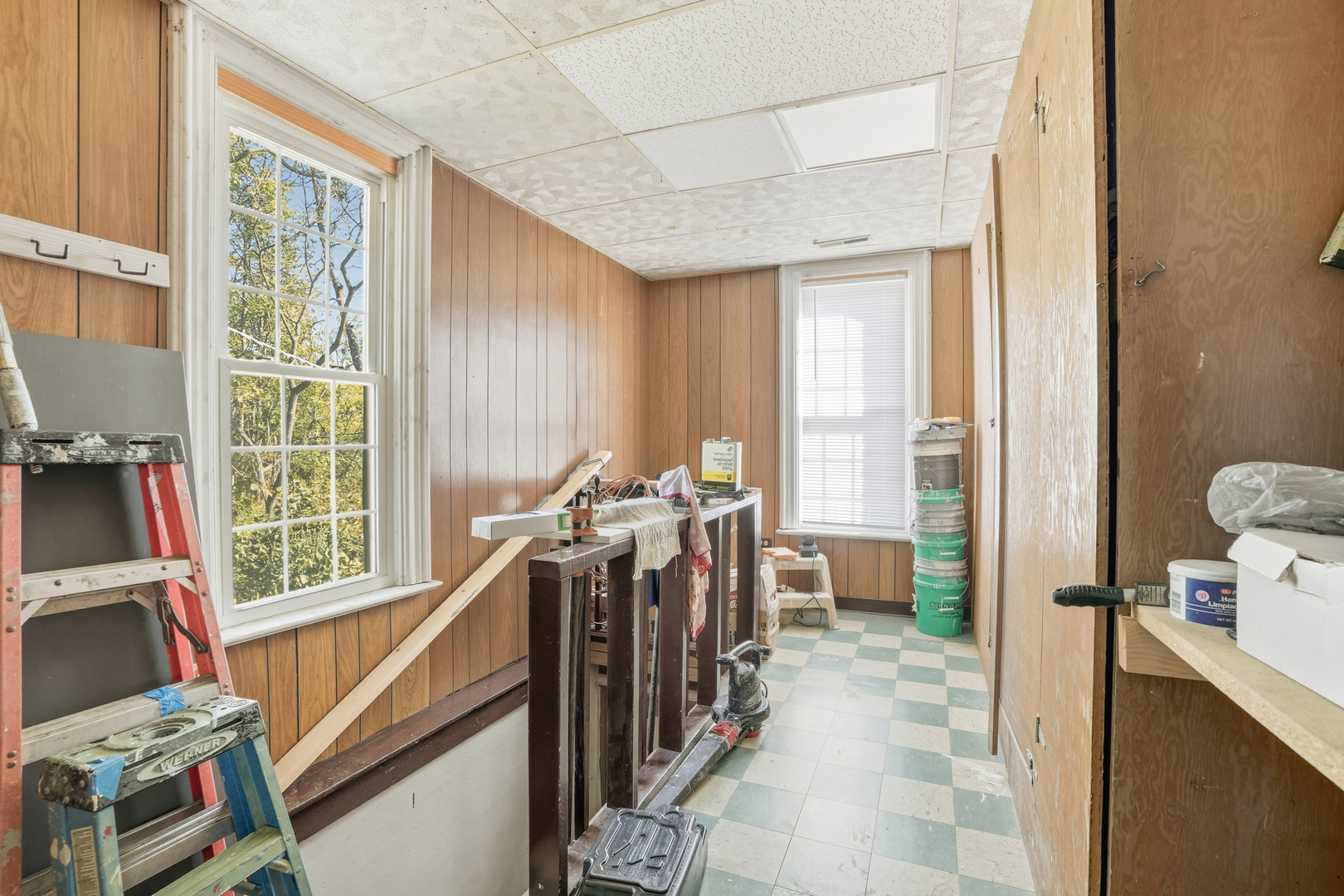 1702 South Dixie Highway Crete, IL 60417 - Photo 49 of 50 a view of a room with gym equipment