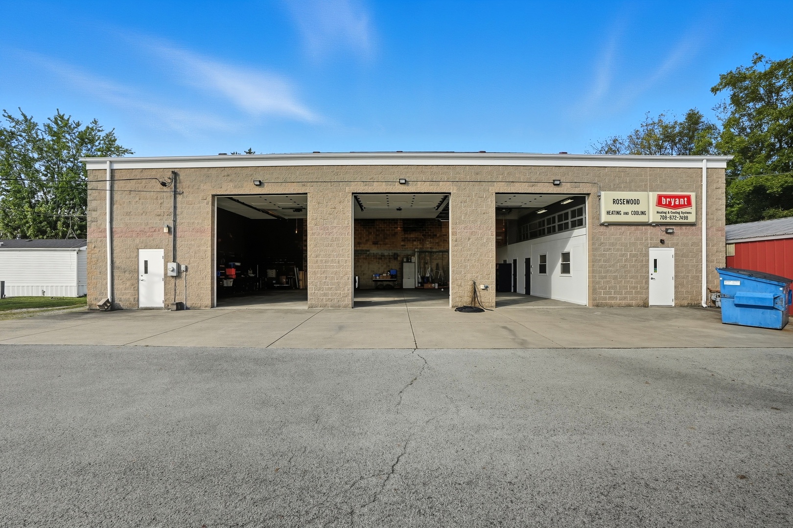 1702 South Dixie Highway Crete, IL 60417 - Photo 10 of 50 front view of a house with a garage