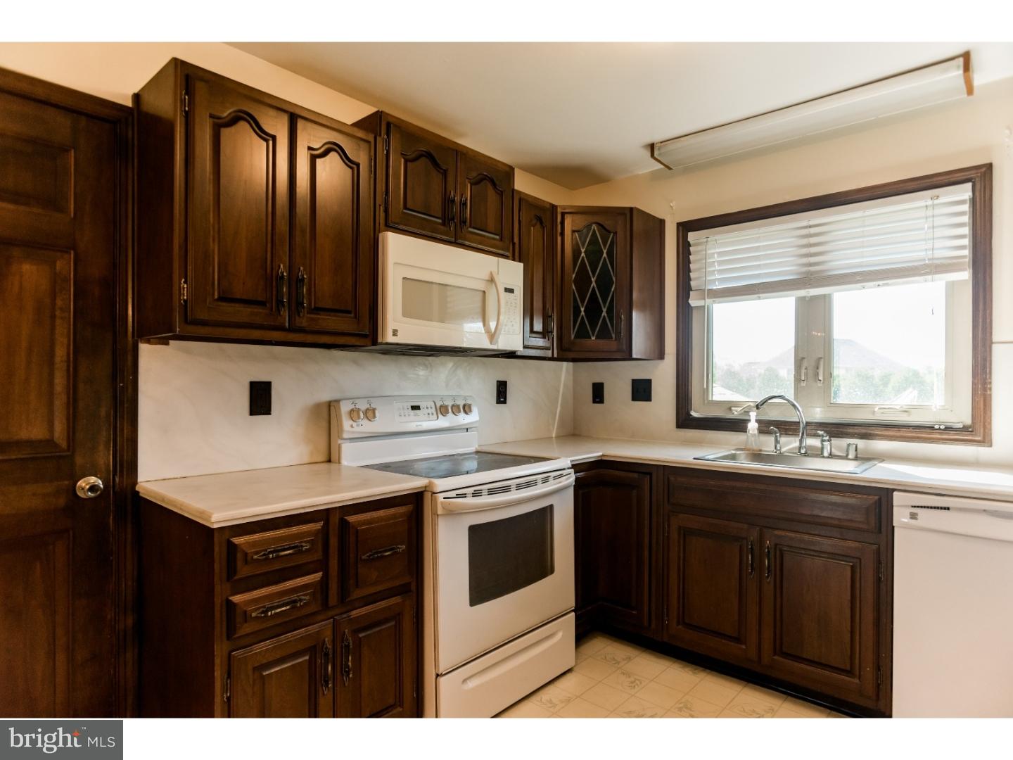 648 Dutch Neck Road Middletown, DE 19709 - Photo 5 of 25 Kitchen