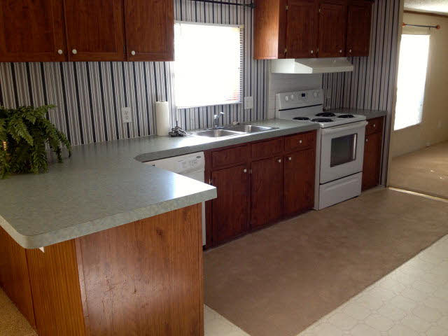 11026 Deerfoot Lane Elberta, AL 36530 - Photo 3 of 6 Kitchen