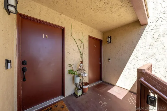 $475,000 | 440 West Citracado Parkway, Unit 16, Escondido, CA 92025