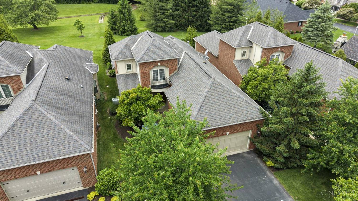 8731 Kenwood Road Cincinnati, OH 45242 - Photo 3 of 73