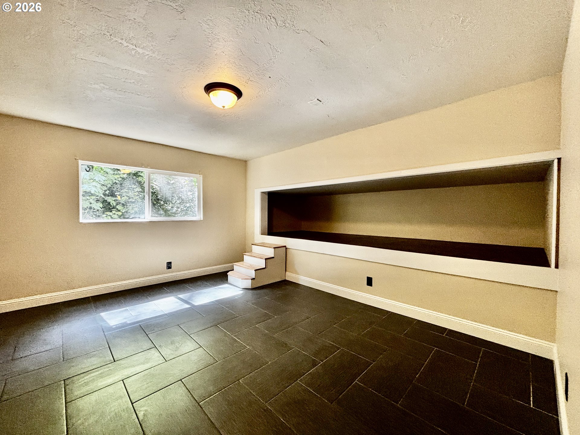 867 South 71st Street Springfield, OR 97478 - Photo 38 of 48 Family Room