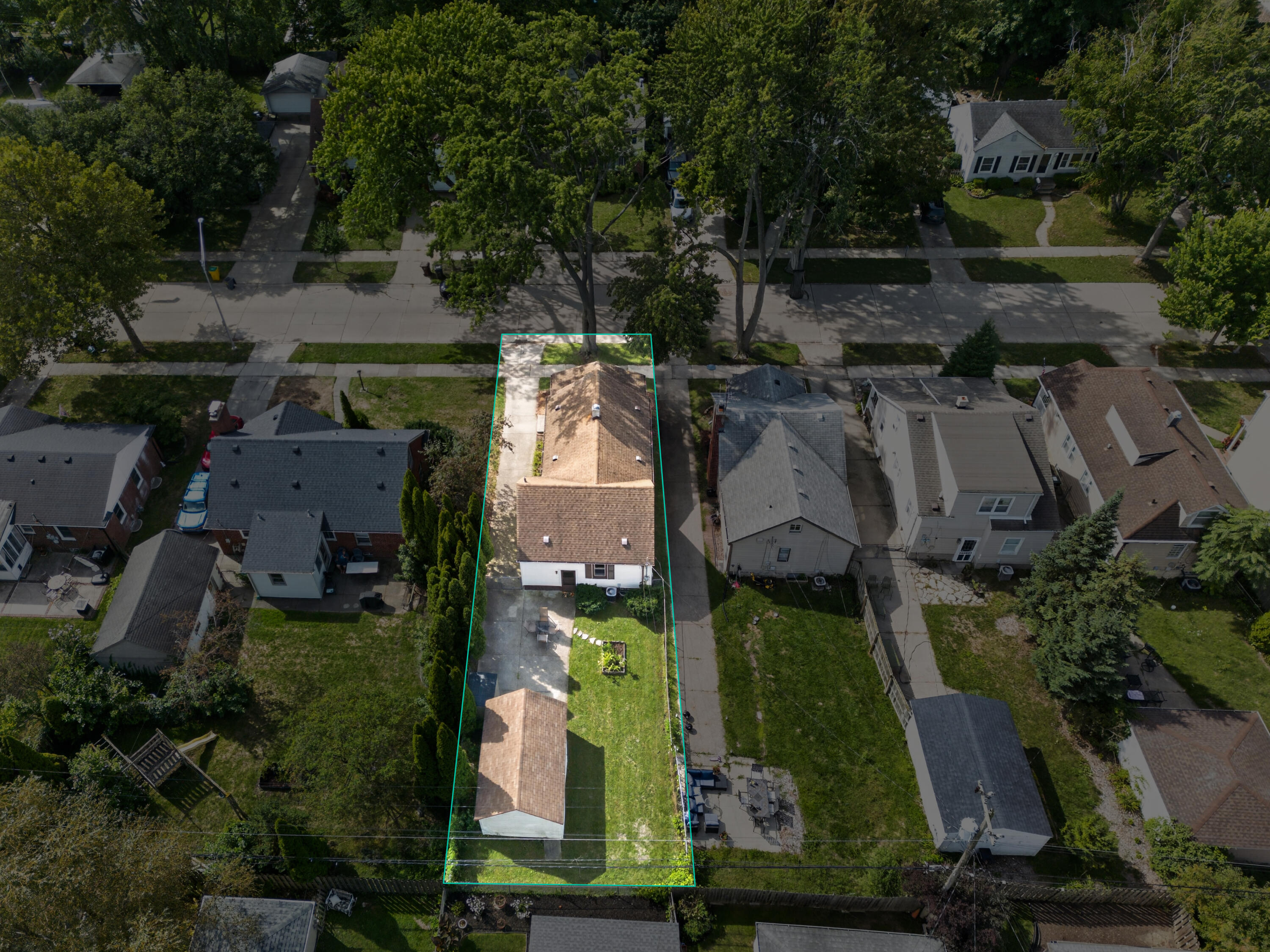 2022 Hampton Road Grosse Pointe, MI 48236 - Photo 43 of 44 58-2022-Hampton-Rd-Grosse-Pointe-Woods-M