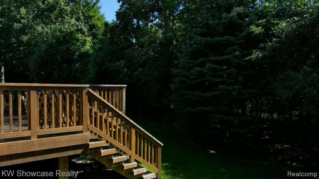 4981 Bloomfield Ridge, Unit 6 Bloomfield Hills, MI 48302 - Photo 17 of 22