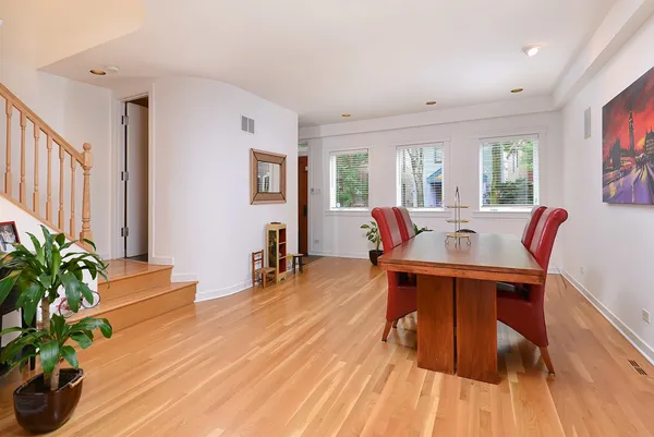 $9,000 | 2317 North Greenview Avenue, Chicago, IL 60614