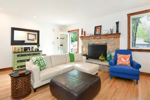 $9,000 | 2317 North Greenview Avenue, Chicago, IL 60614