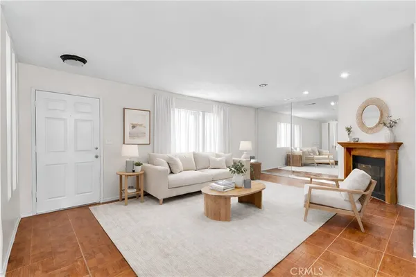 $549,000 | 1716 West 146th Street, Unit 2, Gardena, CA 90247