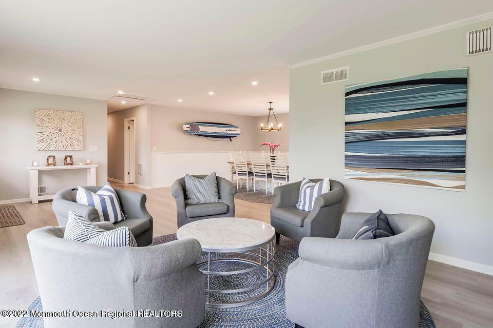 425 A Atlantic Avenue Spring Lake, NJ 07762 - Photo 9 of 26 20220520014217314438000000-o