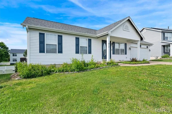 $324,000 | 813 Wenstone Park Drive, Wentzville, MO 63385