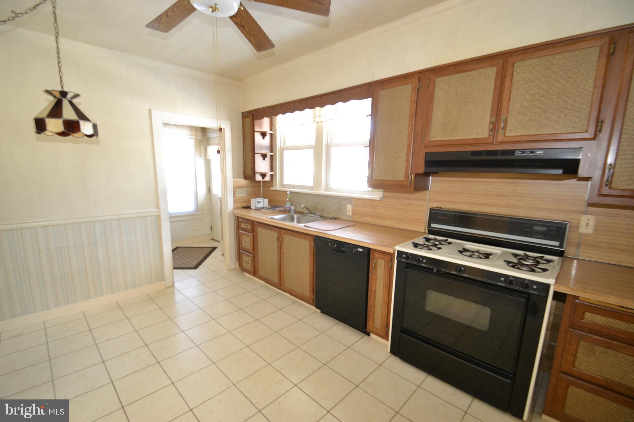 3818 Centerfield Road Harrisburg, PA 17109 - Photo 11 of 26 Gallery Image 11