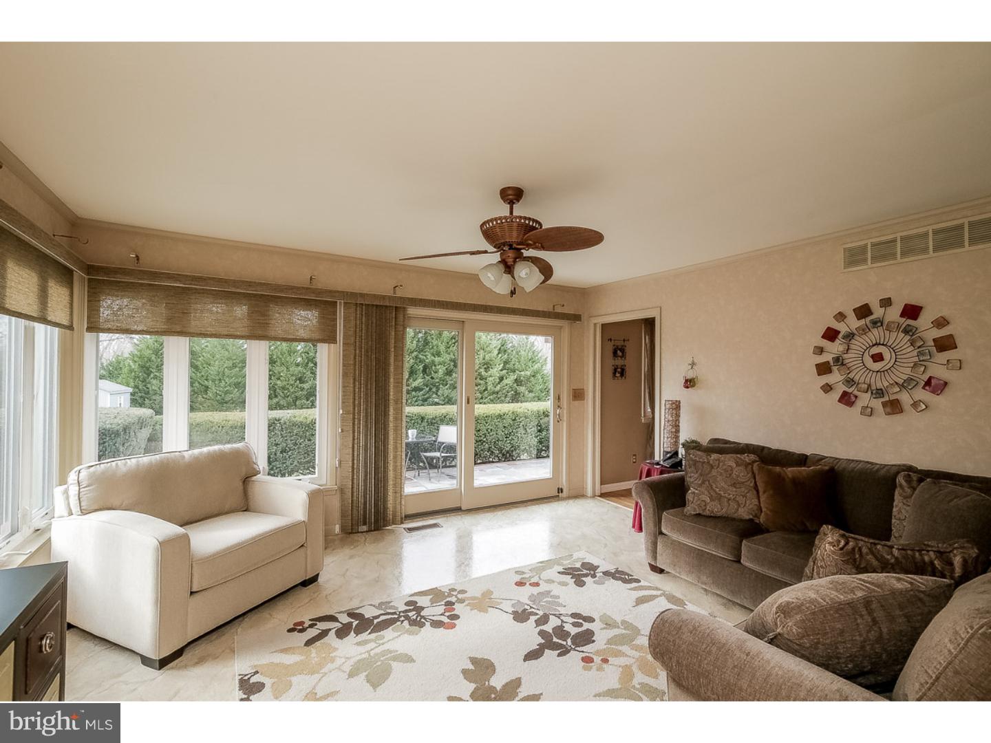 202 Burrs Road Mount Holly, NJ 08060 - Photo 3 of 25