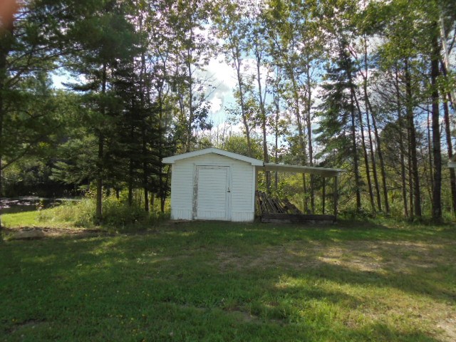 3850 Doll Road Lupton, MI 48635 - Photo 11 of 49 1837340-10.JPG